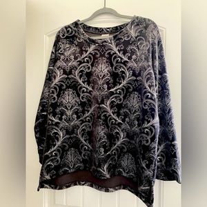 Chico’s Top in a dark grey/ silver.